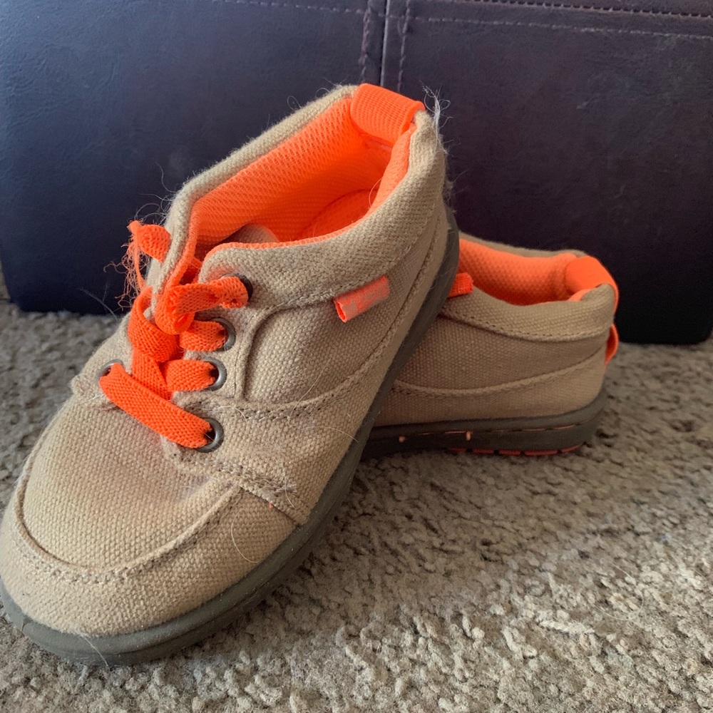 Boys sneakers